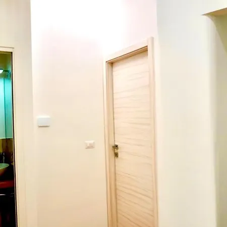 Appartamento Brand New Entire In Trastevere *