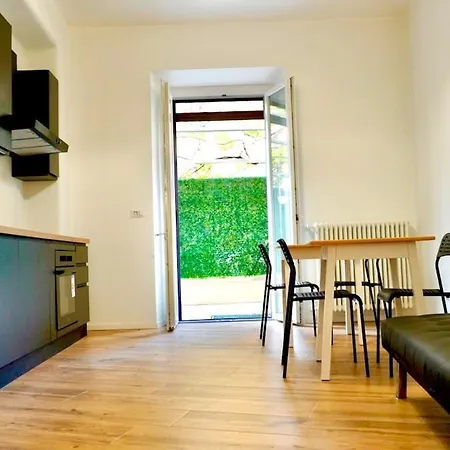 Brand New Entire In Trastevere Appartamento