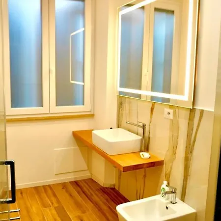 Appartamento Brand New Entire In Trastevere Roma