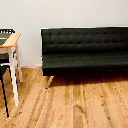 Brand New Entire In Trastevere Roma