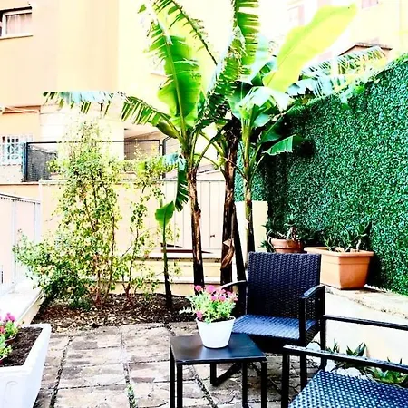 Brand New Entire In Trastevere Roma