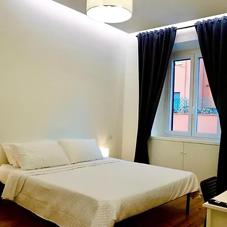 Brand New Entire In Trastevere Roma