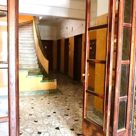 Brand New Entire In Trastevere