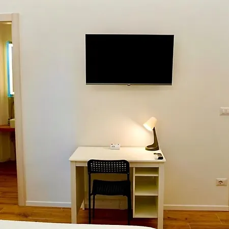 Brand New Entire In Trastevere