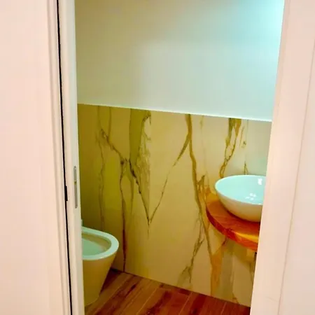 Brand New Entire In Trastevere Apartment Rome
