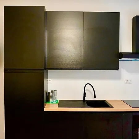 Brand New Entire In Trastevere